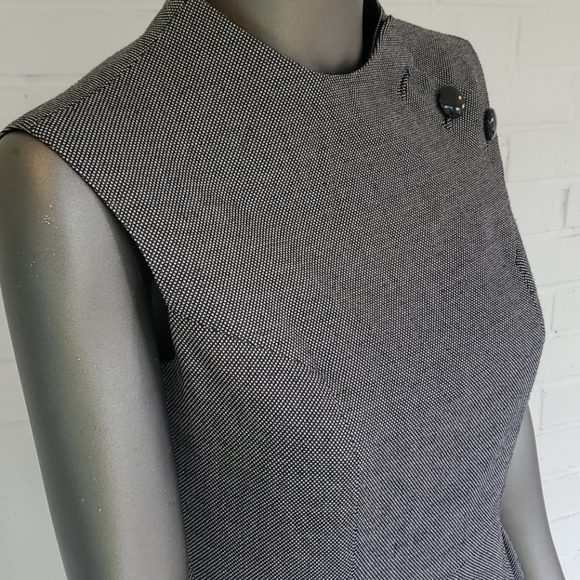 Jessica Howard sleeveless high neck ruched dress - Picture 1 of 4